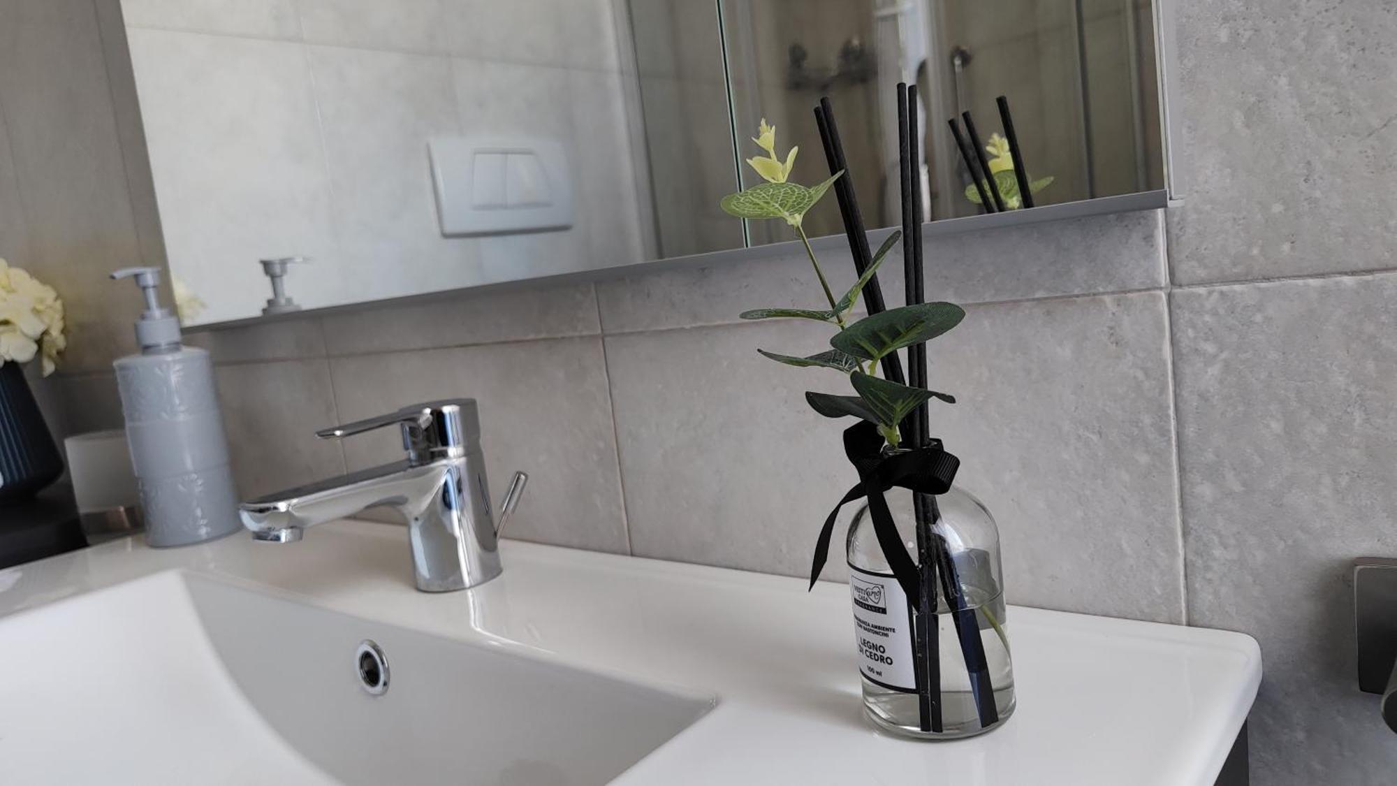 Fd Apartments - Zoe Prestigioso Appartamento Vicino Alla Stazione E Al Centro Монополи Экстерьер фото